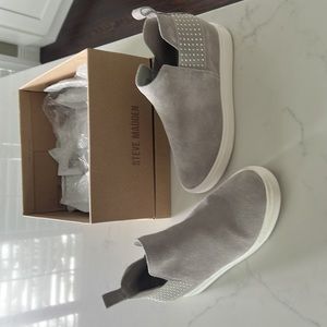 Steve Madden casual booties
